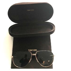 Tom Ford aviator sunglass polarized w box